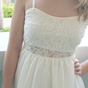 💛Sz S Wet Seal pretty Cream lace dress